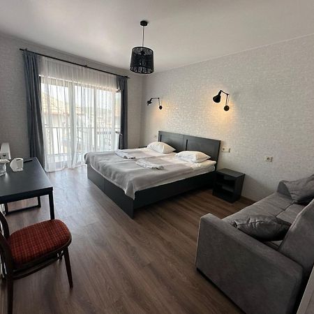 Hotel Terrace Rabath Ахалцихе Екстериор снимка