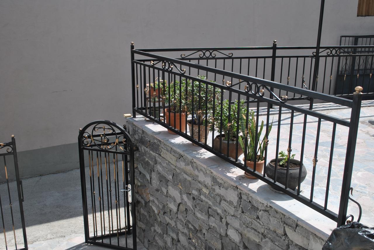 Hotel Terrace Rabath Ахалцихе Екстериор снимка